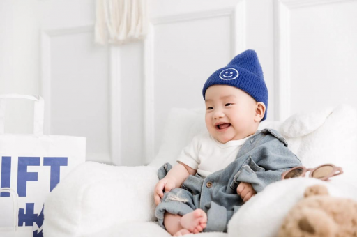 平邑宝宝躺着吃奶有影响吗 平邑宝宝躺着吃奶有影响吗