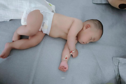 平邑宝宝发烧可以喝牛奶吗
